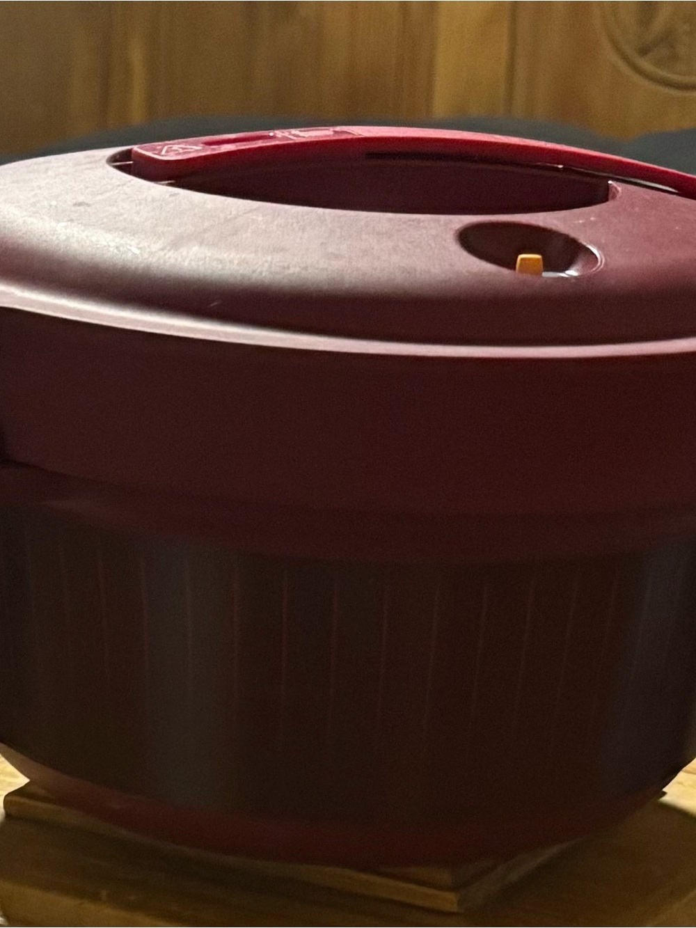 Tupperware Raspberry Red Steam-Seal Lid - Picture 2 of 2